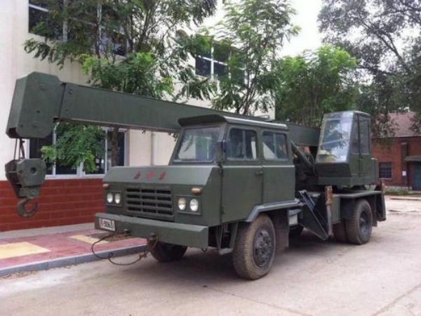 于洪区吊车租赁_吊车出租桥架主梁的构造类型